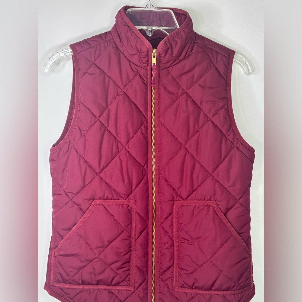 BN3 J. Crew Maroon Quilted Puffer Vest XS Zip Pockets Athleisure Outfit - Picture 2 of 6